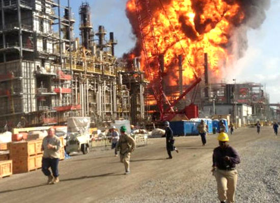 Exploze v chemičce Williams Olefins v Louisianě (červen 2013)