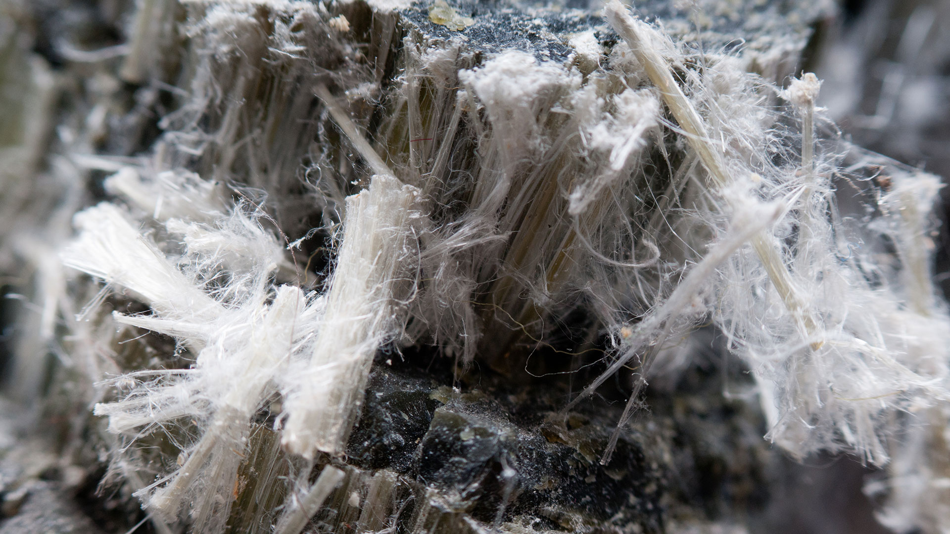 Jak moc je nebezpečný azbest?